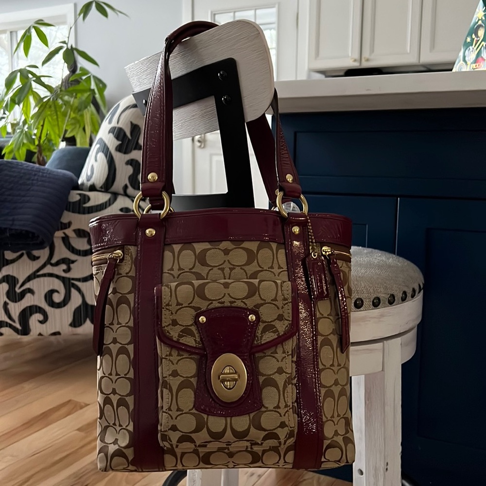 Gorgeous rare Coach bag in excellent condition.